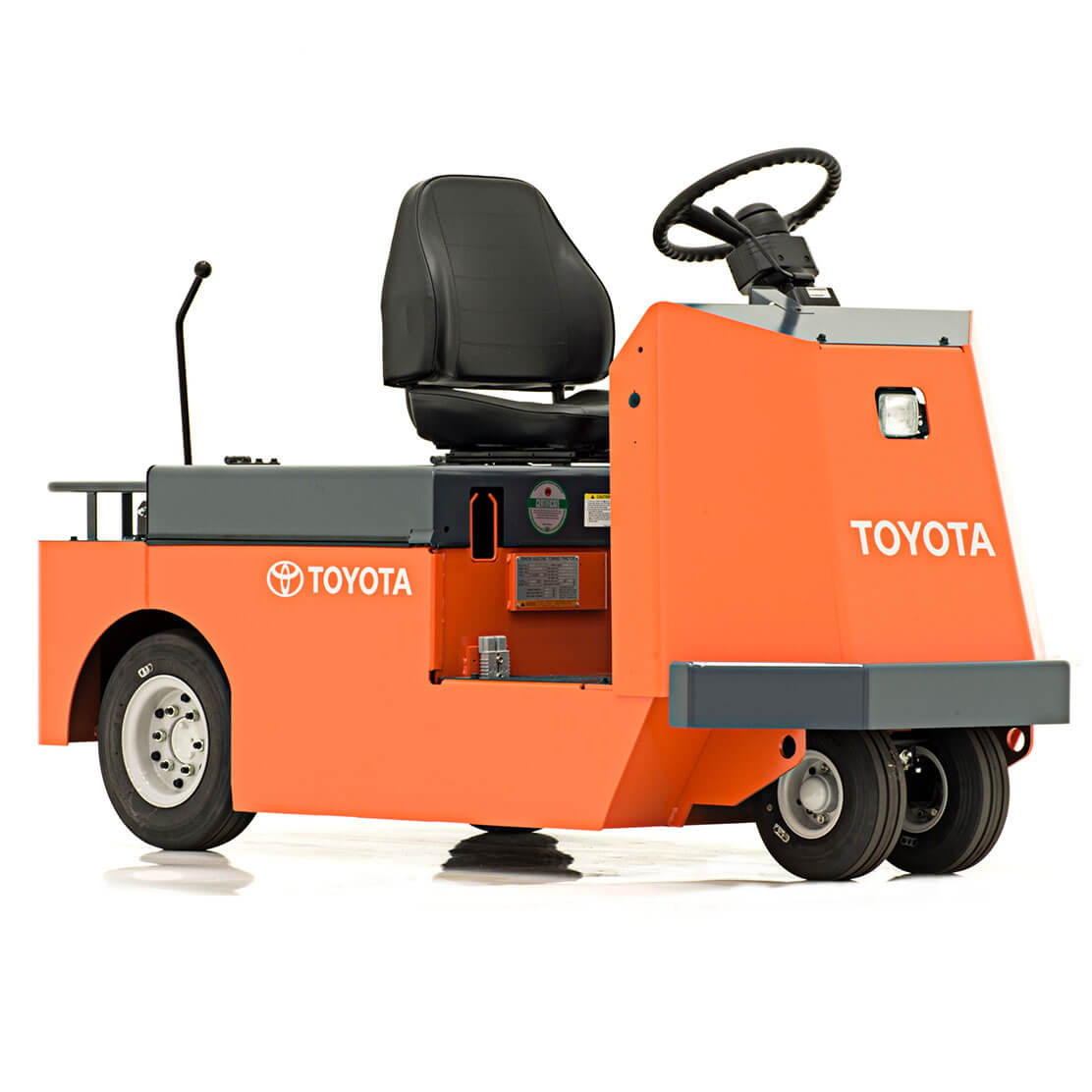 Mid-Size Tow Tractor