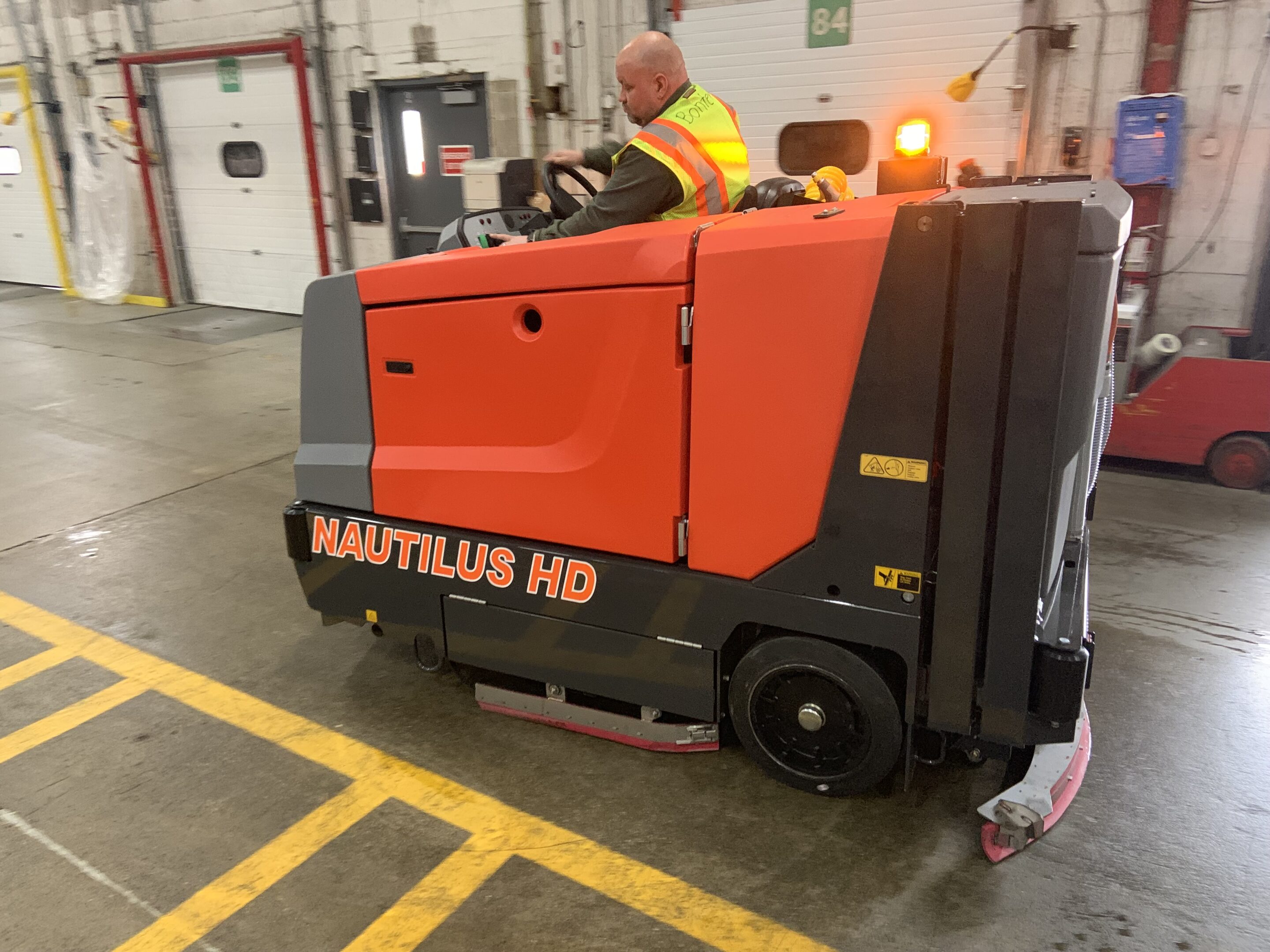 Walk Behind Manual Push Floor Sweeper Driving Floor Scrubber, Warehouse Room, Sprinkler, Vacuum Cleaner, Shopping Mall, Factory Workshop, Mop Truck Industrial Sweeping Machine